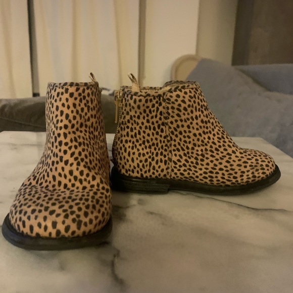 Gap Suede Toddler Leopard Print Size 6 - Picture 2 of 4
